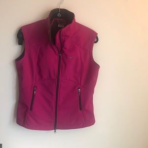 NWOT Nike vest 🥰❤️